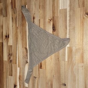 SKIMS Kim Kardashian Women's 2X Logo Thong Panties New w/ Tags!